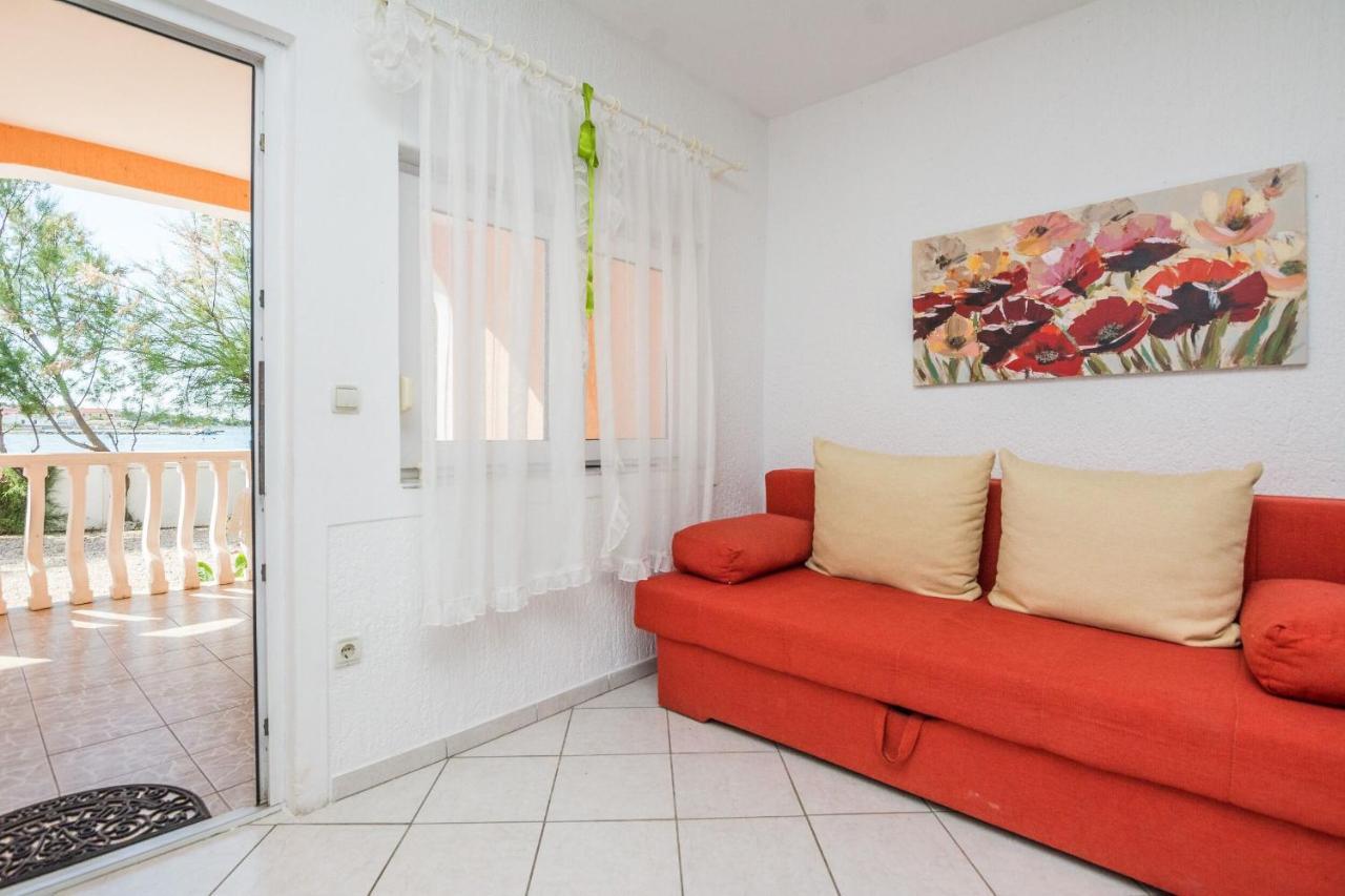 Jancic Apartment Vir